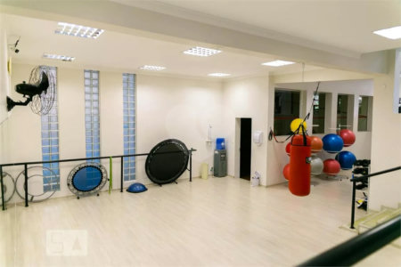 APTO 4 DORM (SUÍTES) E 5 GARAGENS NA SAÚDE