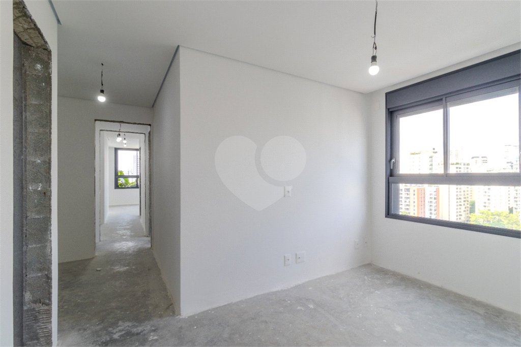 Apartamento à venda com 3 suítes em Campo Belo, São Paulo, SP