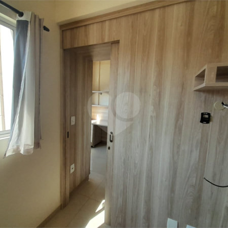 Apartamento à Venda ou para Locação no Edifício Marchal Estilo - São Carlos