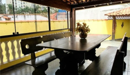 Casa Térrea à venda com 2 quartos em Jardim da Glória, Taboão da Serra, SP