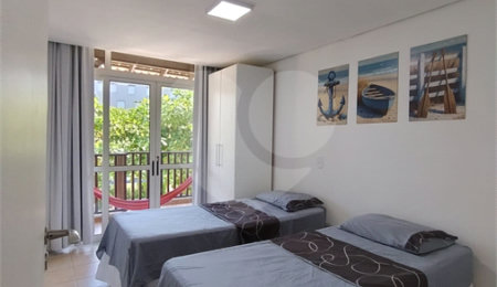 Apartamento à venda com 3 quartos, sendo 1 suíte,  em Enseada, Guarujá, SP