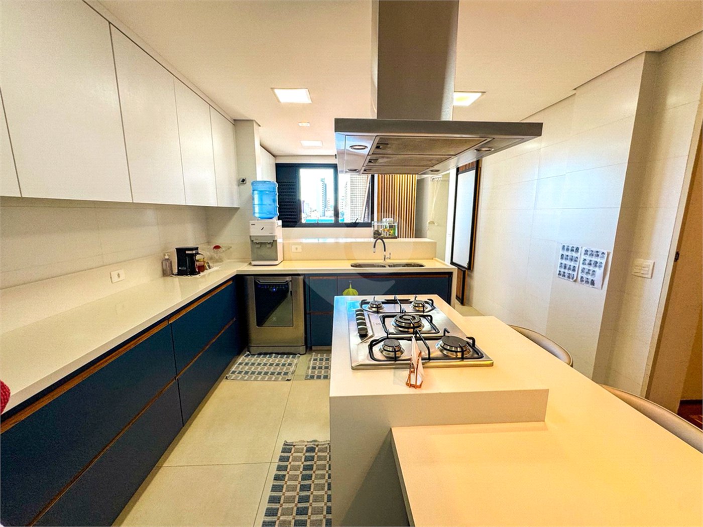 Apartamento à Venda no Centro de São Carlos - com 3 Suítes.