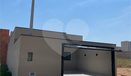 Casa Térrea à venda com 3 quartos, sendo 1 suíte,  em Jardim Bom Sucesso, Indaiatuba, SP