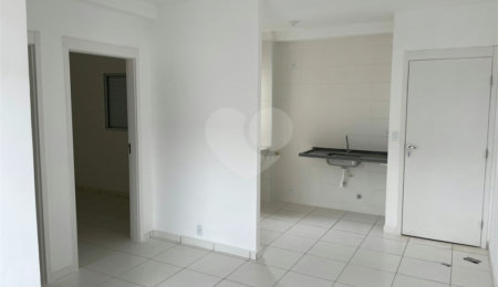 Apartamento à venda com 2 quartos em Jardim Jóckei Club a, São Carlos, SP