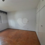 Casa Disponível para Venda ou Locação na Vila Nery – Ideal para Residência ou Comércio