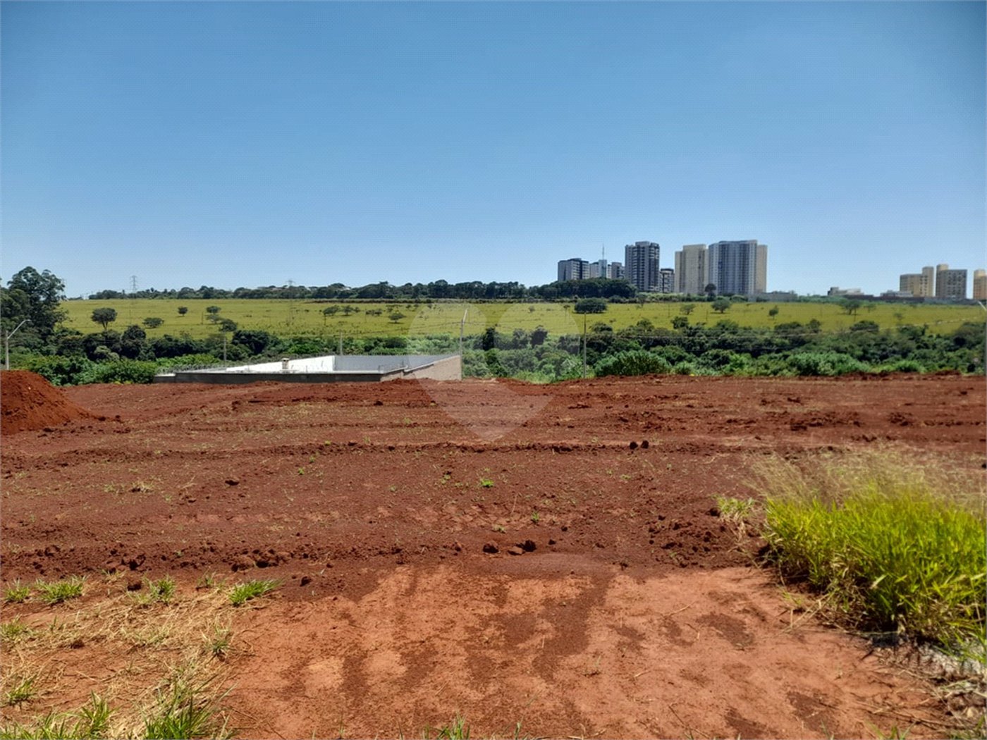 Terreno à Venda no Bairro Salto do Monjolinho/São Carlos/SP