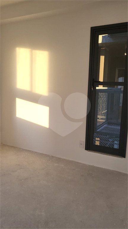 Apartamento venda Vila Mariana, 31m², 1 dormitório, contrapiso, lazer, próximo metrô