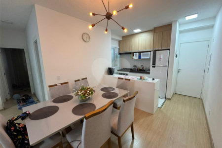 Apartamento de 2 dormitórios, no Vila Verde Sabará, em São Carlos.