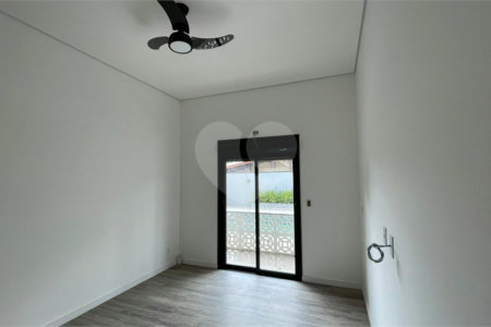 Casa térrea encantadora - Terreno 544m² (17 x 32m), com 198m² no Bairro Estância Brasil - Atibaia