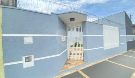 Casa à venda com 3 quartos, sendo 1 suíte,  em Jardim Brasil, São Carlos, SP