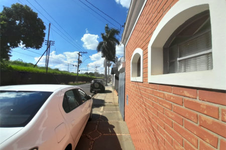 Casa à venda na Rua José Bonifácio - Vila Prado, São Carlos