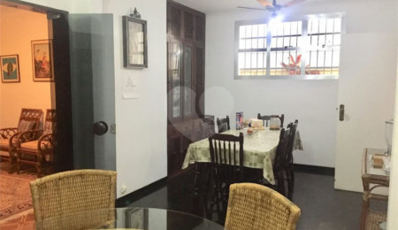 SOBRADO COM 450M² PARA VENDA OU LOCAÇÃO 4 DORMITÓRIOS 2 SUÍTES 4 VAGAS PLANALTO PAULISTA SP