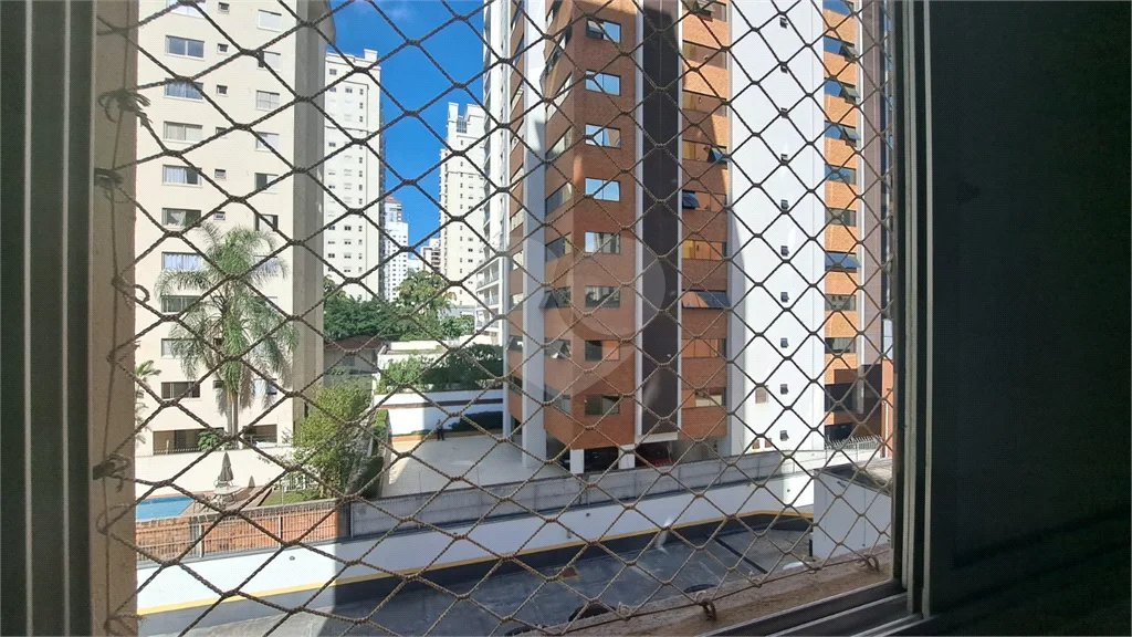 Ótima localização.
