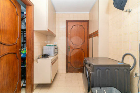 Sobrado à venda com 3 quartos, sendo 1 suíte, em Jardim Prudência, São Paulo, SP