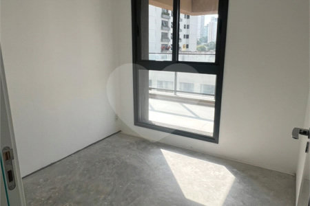 Charme, conforto e vista livre na Vila Clementino – 98 m² com pé-direito duplo!