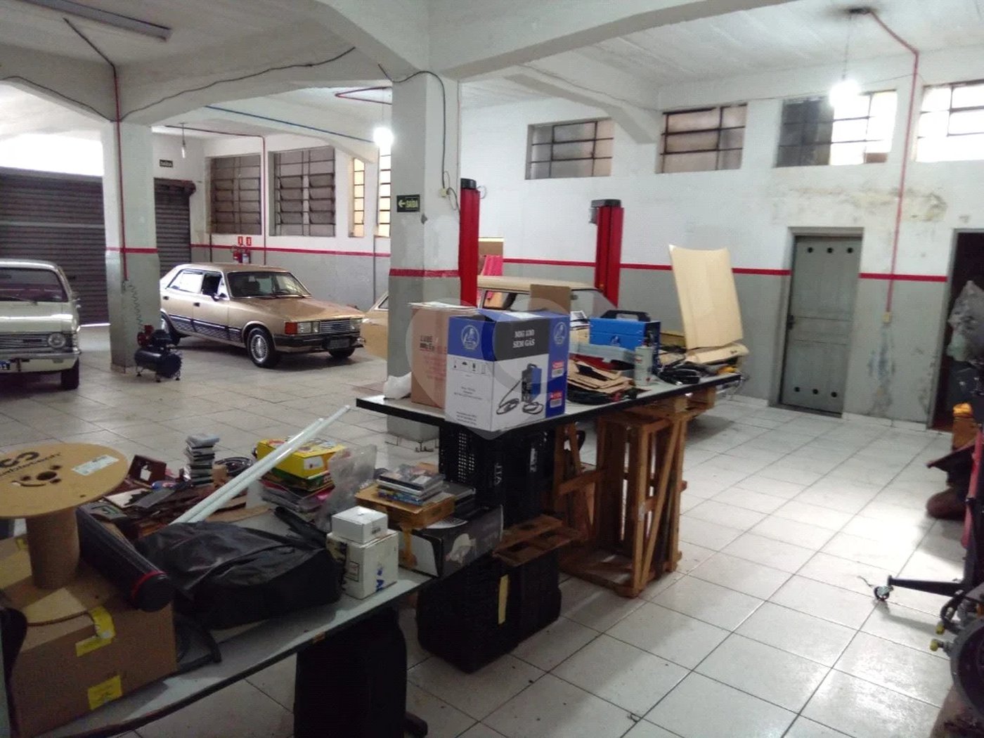 Prédio comercial 720m², 10 salas, 4 banheiros, à venda no centro de São Caetano do Sul