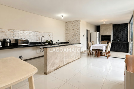 Casa à venda com 3 quartos, sendo 2 suítes, em Alto da Boa Vista, Três Lagoas - MS