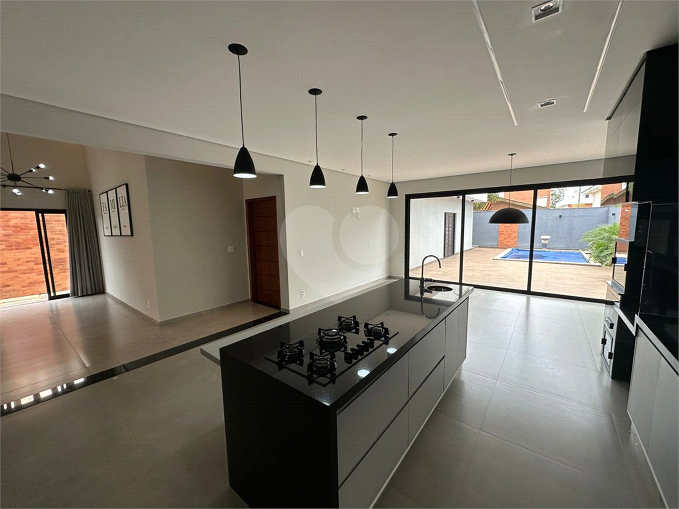 Apartamento Condomínio Montreal