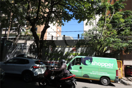 Excelente Casa Térrea Comercial em Região Nobre !!!