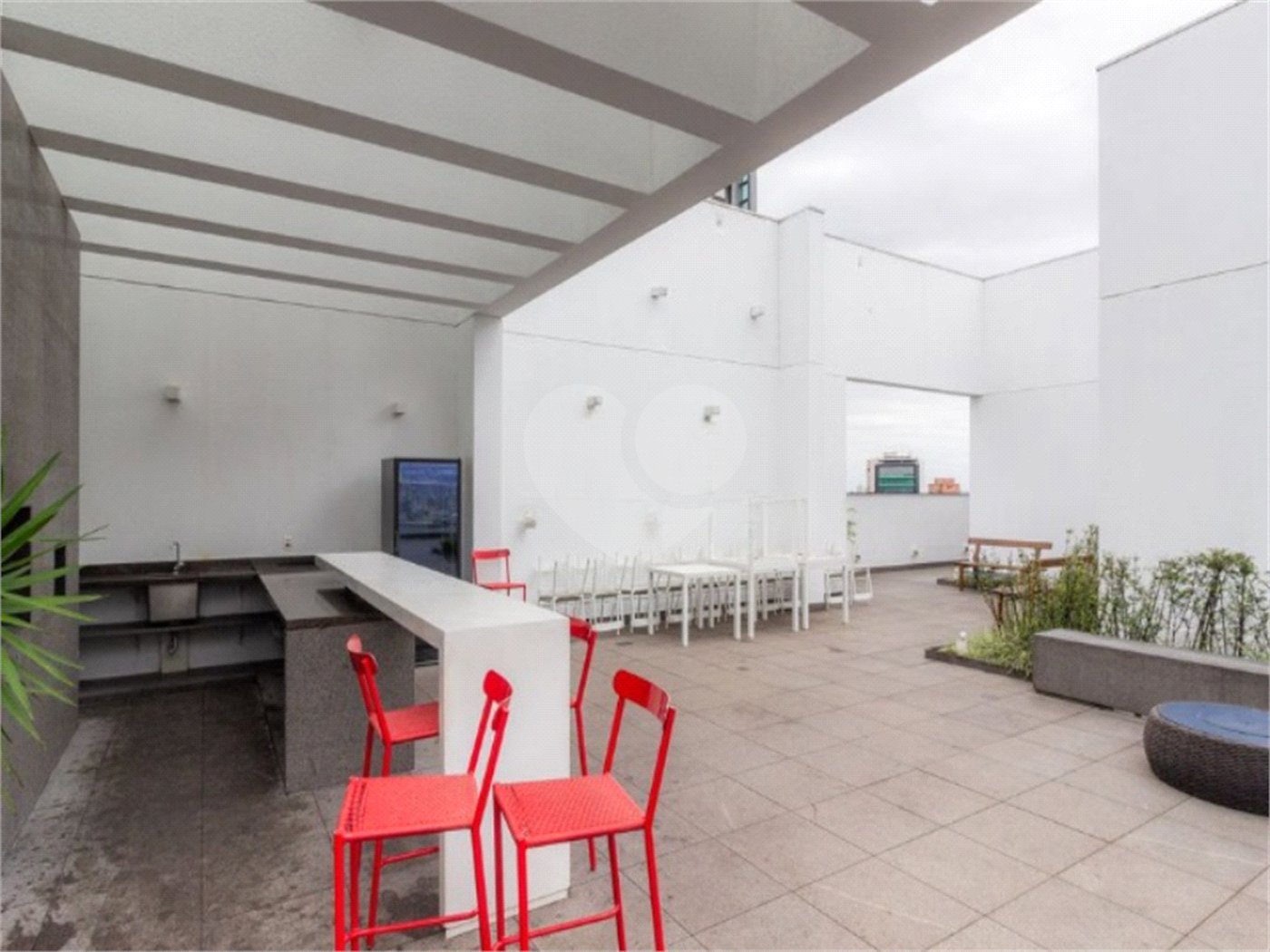Excelente apartamento de 35m², mobiliado e com vaga, na Consolação