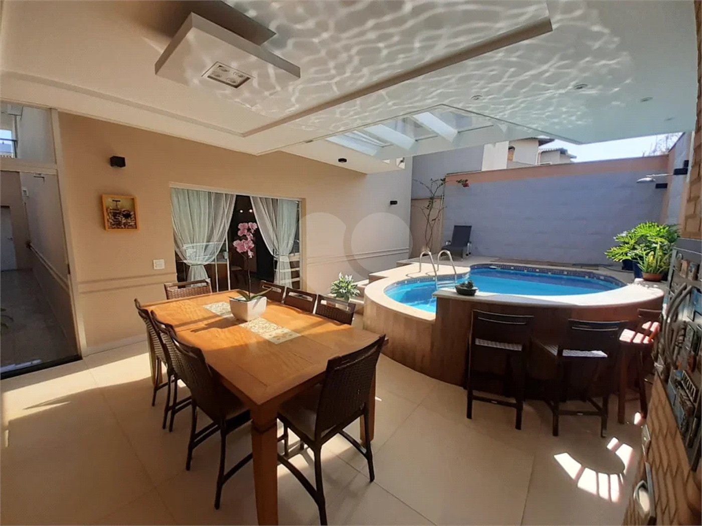 Ótima casa disponível para venda em Piracicaba, no Condomínio Residencial Village Des Lions no bairro Pompéia