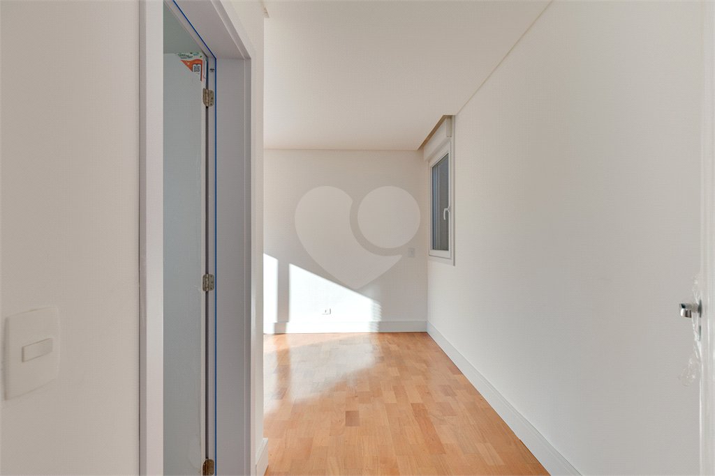 Casa à venda com 4 suítes no condomínio Vila Arese, São Paulo - SP