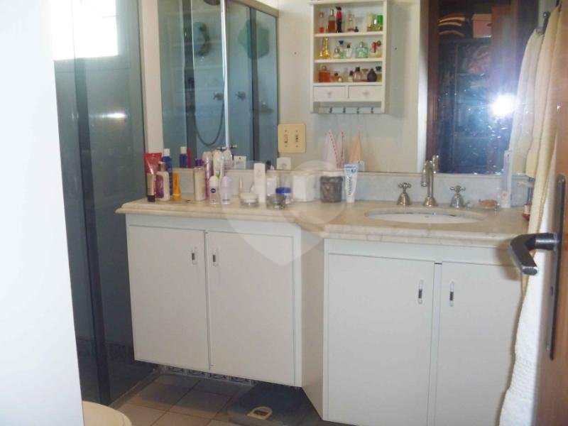 Apartamento à venda com 4 quartos, sendo 1 suíte, em Chácara Santo Antônio (zona Sul), São Paulo, SP