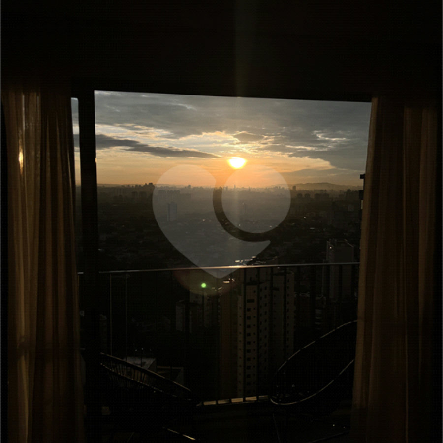 Elegância e Praticidade na Vila Madalena: Apartamento de 84 m² com 3 Dormitórios e 2 Vagas!