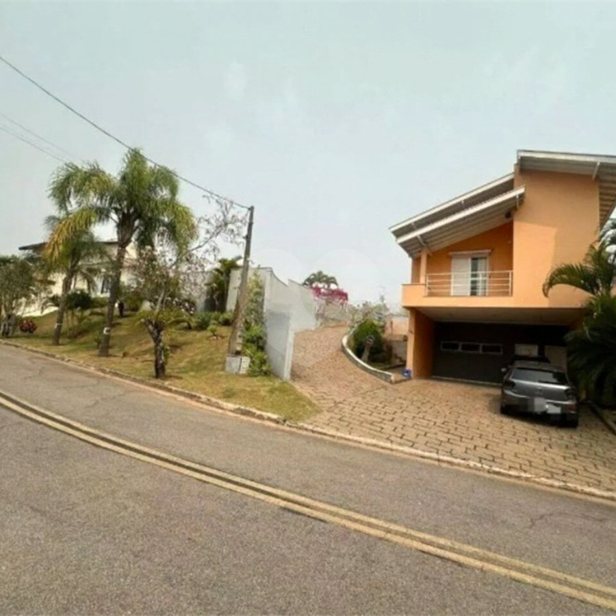 Casa a venda no Condomínio fechado Delle Stelle