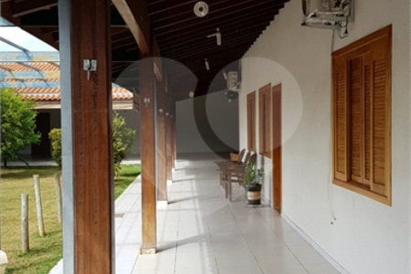 Chácara em condomínio Quinta dos Buritis 3 quartos, 1000 m²