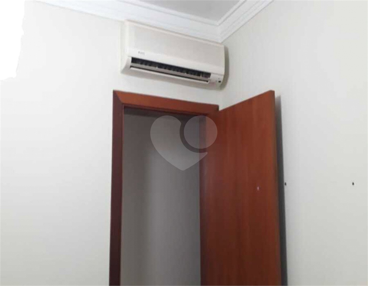 Lindo Apto Edifício Raquel Venda com Sacada gourmet.com 03 dormitórios 01 suíte