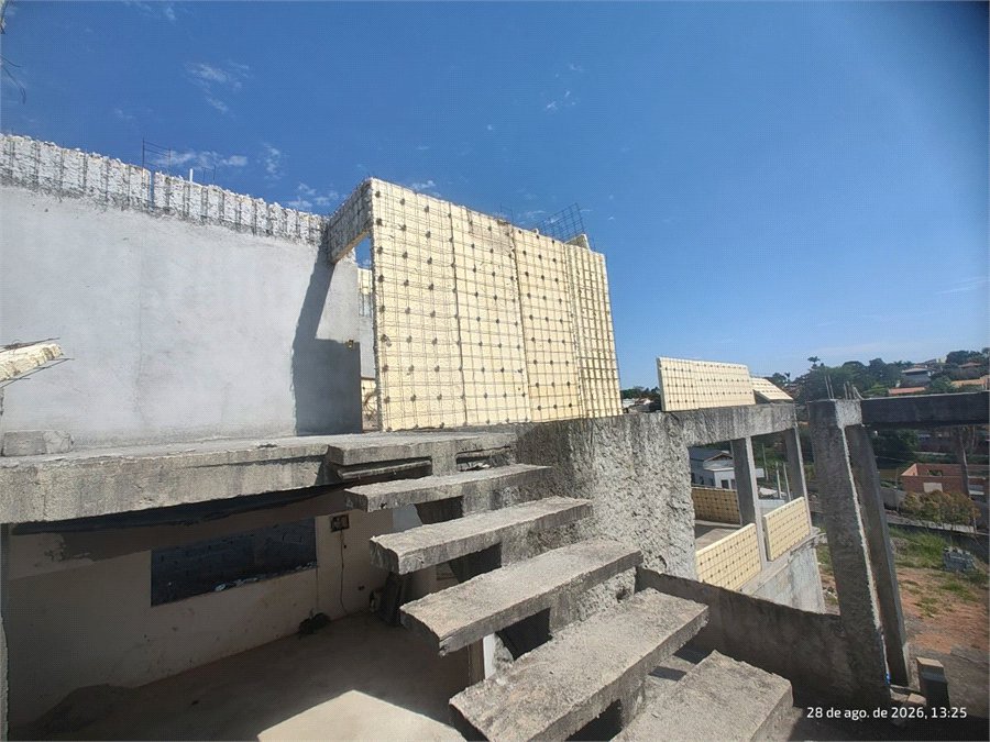 Terreno 810 metros à venda em Atibaia com projeto aprovado exclusivo de alto padrão com construção inacabada