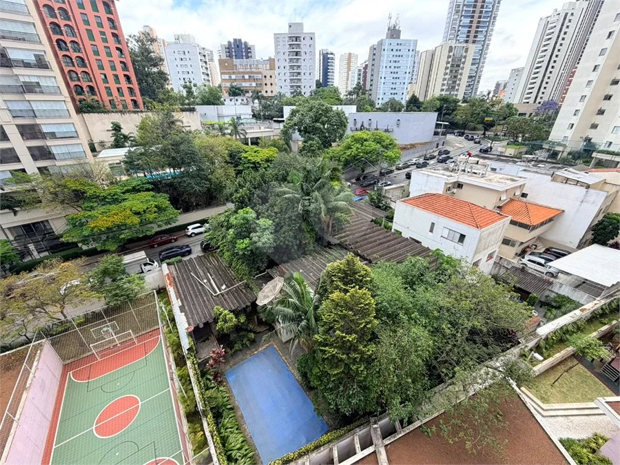 Apartamento à venda com 3 suítes em Vila Mariana, São Paulo, SP