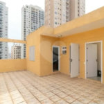 Casa com 3 dormitórios sendo 3 suítes com 03 vagas de garagem.