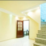 Casa com 172m² , 3 dormitórios , sendo 1 suíte , 2 vagas , à venda no Jardim Alvorada em Santo André.