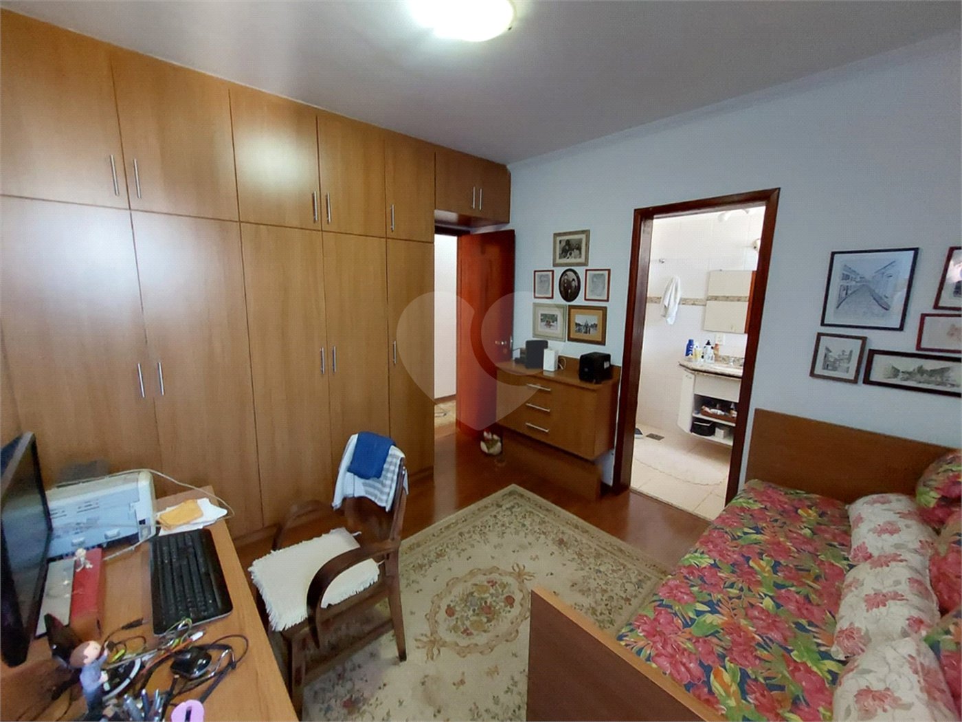 Apartamento com 3 suítes no centro de São Carlos