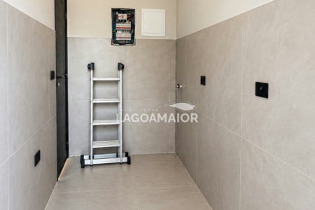 Casa à venda ou para alugar com 4 quartos, sendo 2 suítes, no Centro, Três Lagoas - MS