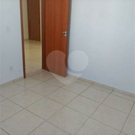 Apartamento para venda no Condomínio Residencial Monte Logan