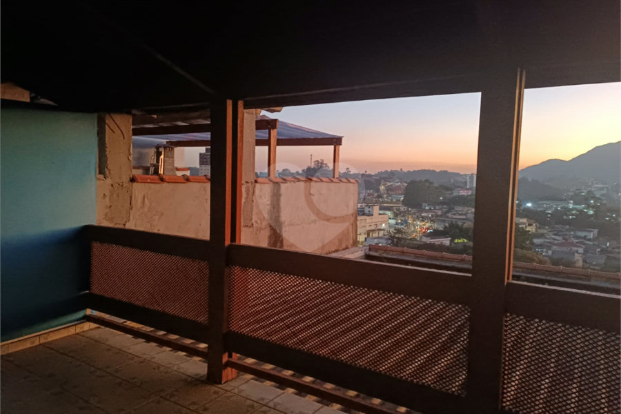 Sobrado com 4 Quartos e 4 banheiros à Venda -337 m² por R$ 850.,000 -- Jardim Vivan,-Jaraguá, São Paulo - SP