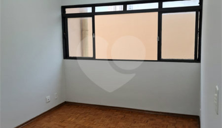 Apartamento à venda com 2 quartos no Centro, Araraquara, SP