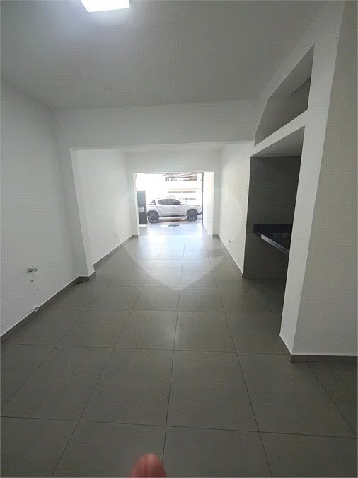 SALÃO COMERCIAL DE 100M² - RECEM REFORMADO