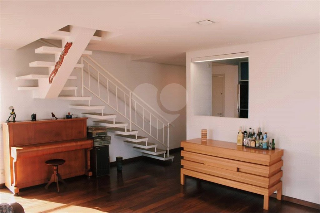 Apartamento Duplex na Vila Santo Estefano 175m² 2 suítes 2 vagas.