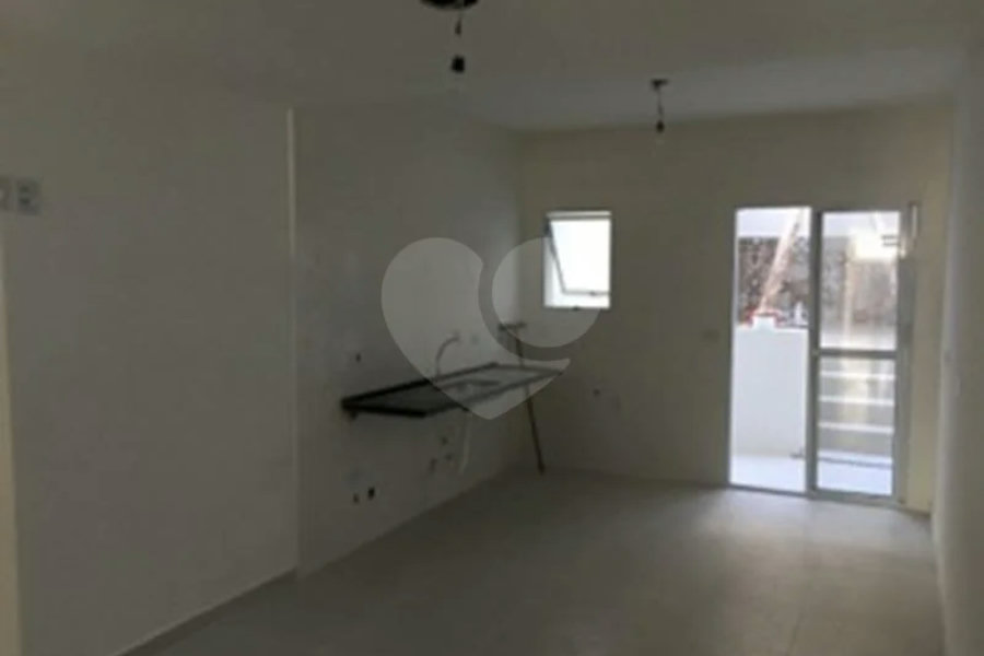 Sobrado novo nunca habitado.