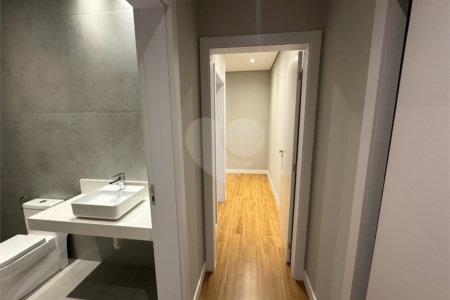 CASA A VENDA COM 3 DORMITÓRIOS, SENDO 1 SUITE NO SESIDENCIAL VILLENEUVE