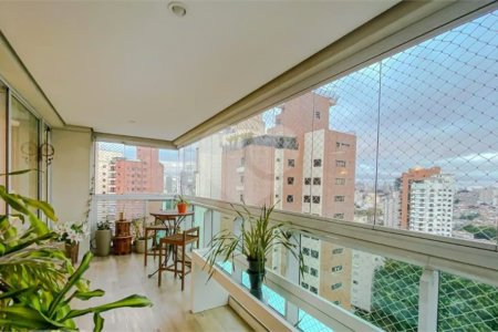 Cond Grand Boulevard. Apartamento na móoca com 228m2 sendo 3 suites 4 vagas, Estuda Permuta.