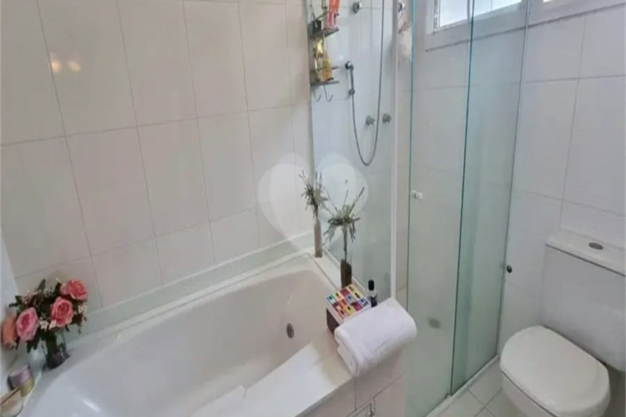 SOBRADO MOBILIADO DE 199,0 M² COM 02 SUITES, 04 VAGAS E PISCINA PARA VENDA NO JARDIM VIRGINIA BIANCA