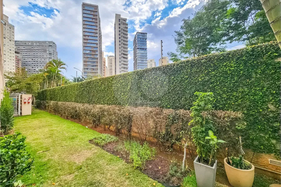 Apartamento para venda em Vila Uberabinha com 2 quartos, sendo 1 suíte, 79m²