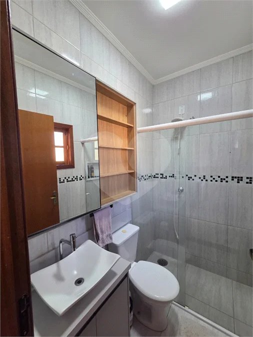 Casa com 3 dormitórios e piscina no Condomínio Cafezal VI em Itupeva SP