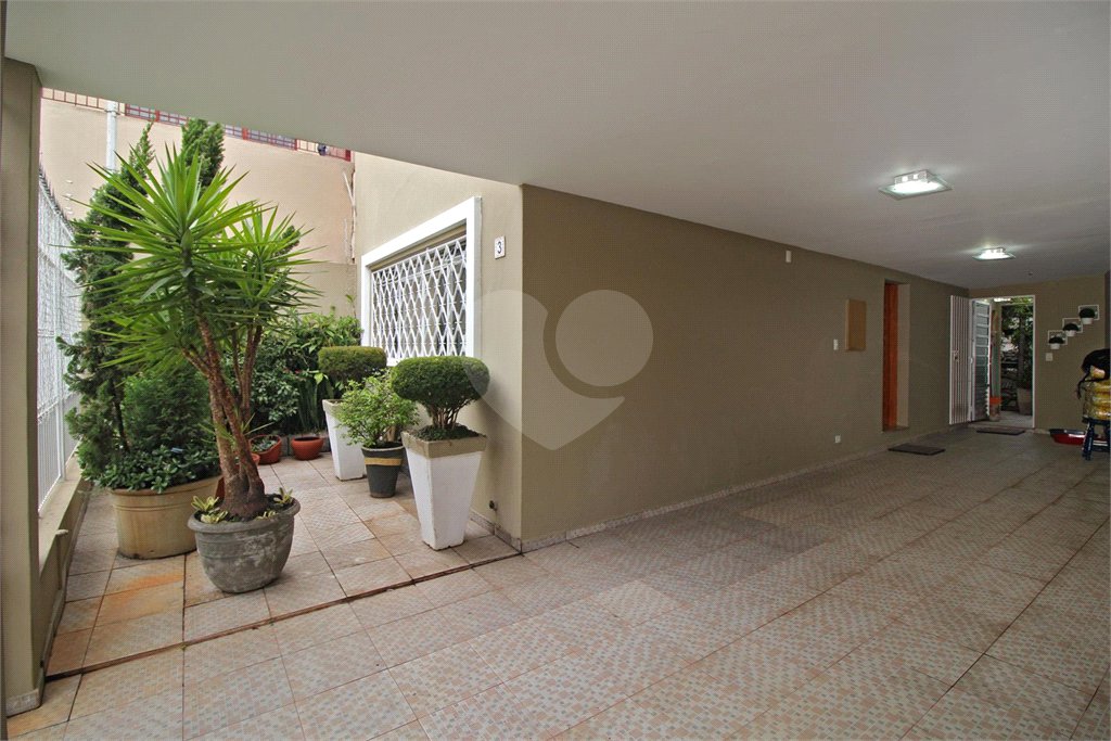 Sobrado espaçoso à venda com 220m² no Planalto Paulista