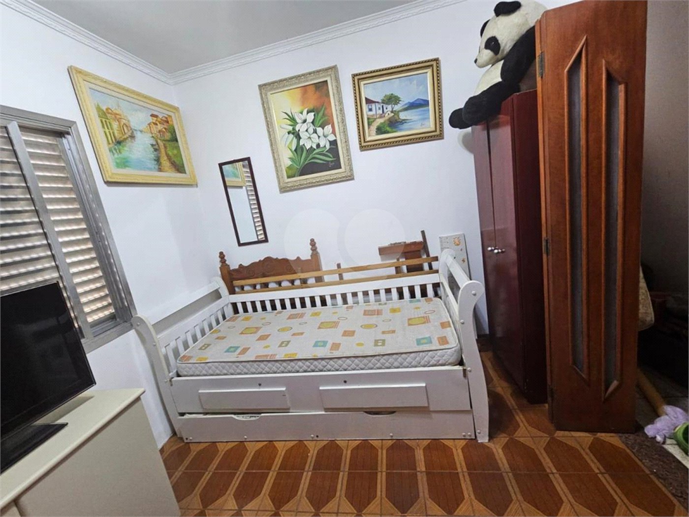 Casa Térrea na Vila Formosa de 233m2 com 3 dorms, 1 suíte, 3 banheiros e 4 vagas. Estuda permuta.